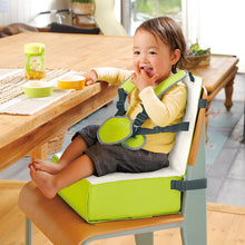 画像をギャラリービューアに読み込む, リッチェル ごきげんお食事クッションR 【送料無料】